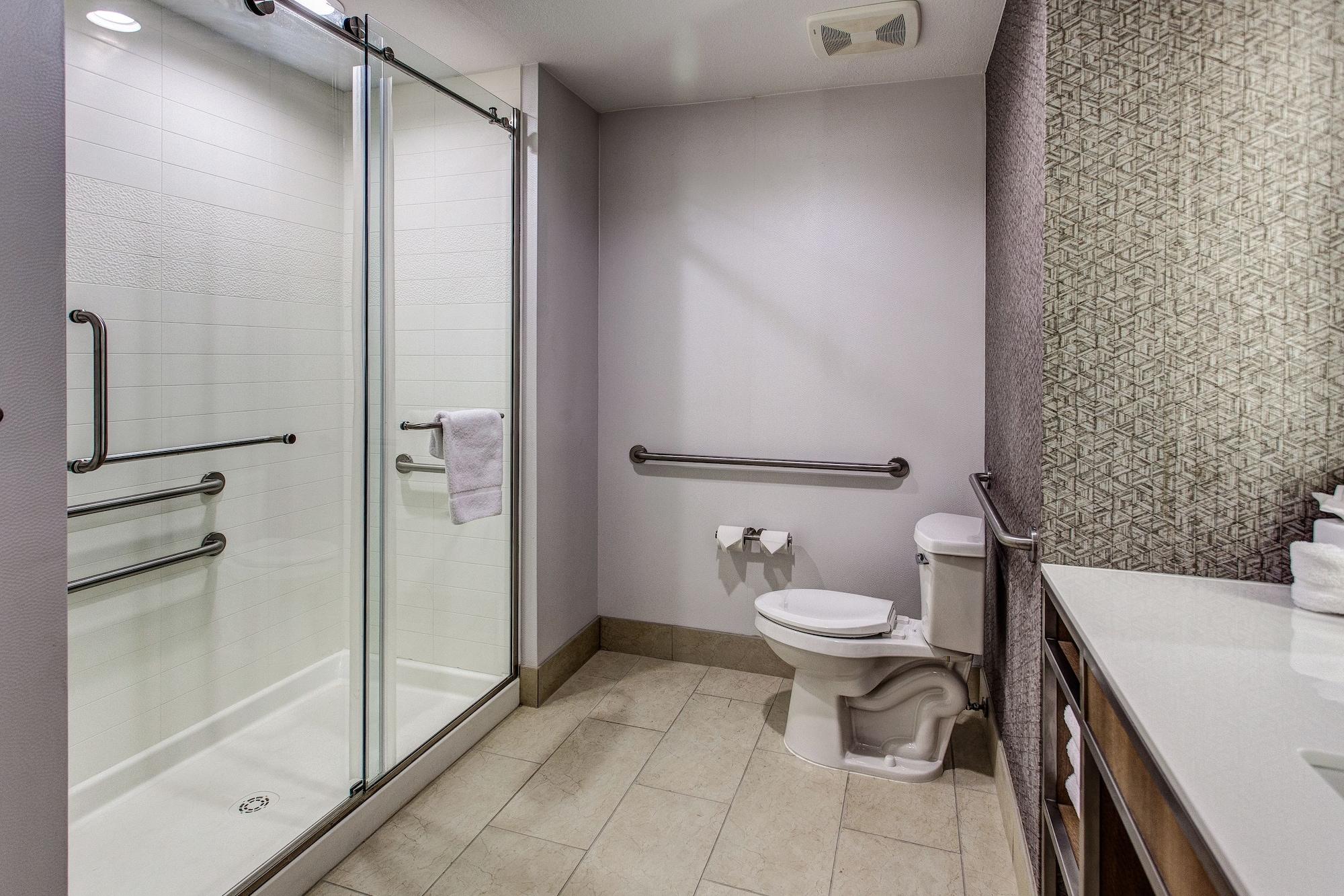 Hilton Garden Inn Topeka Esterno foto