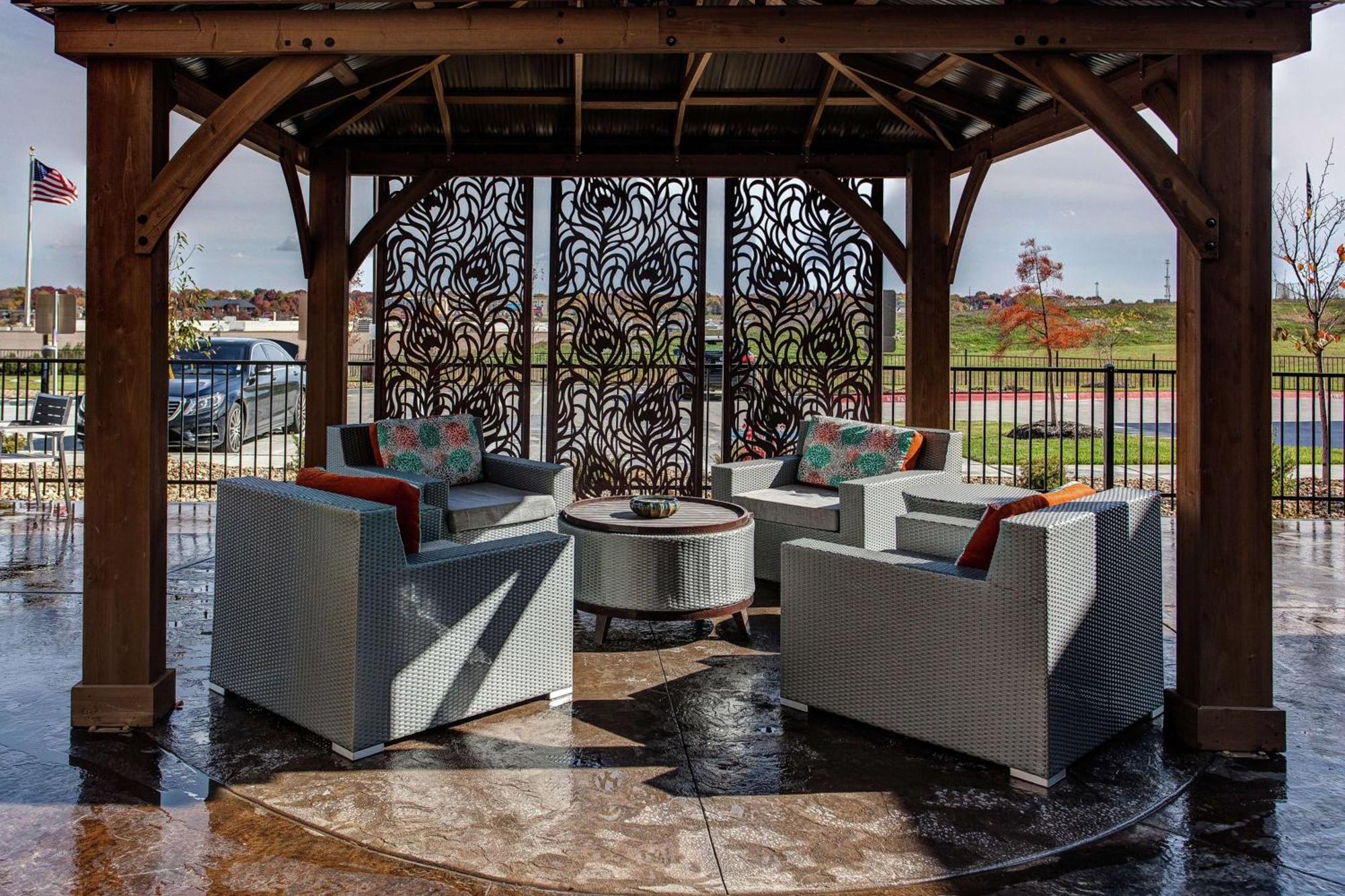 Hilton Garden Inn Topeka Esterno foto